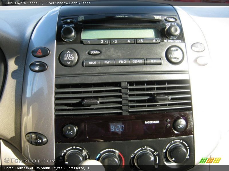 Silver Shadow Pearl / Stone 2009 Toyota Sienna LE