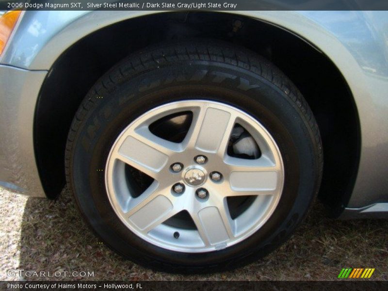 Silver Steel Metallic / Dark Slate Gray/Light Slate Gray 2006 Dodge Magnum SXT