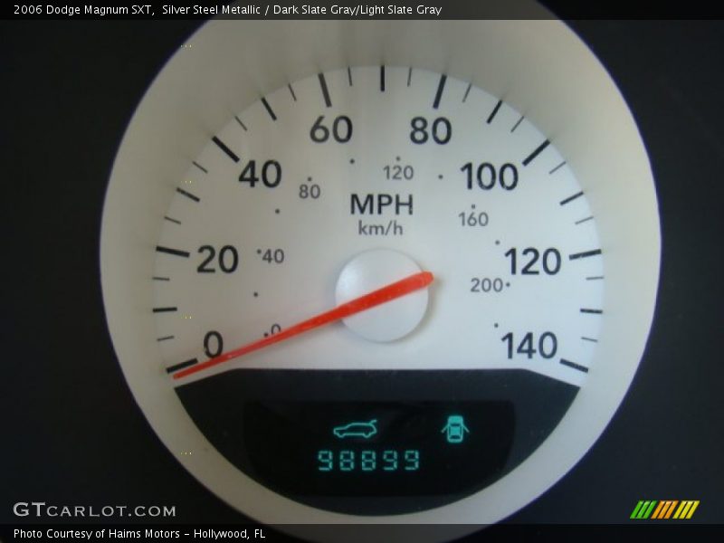 Silver Steel Metallic / Dark Slate Gray/Light Slate Gray 2006 Dodge Magnum SXT