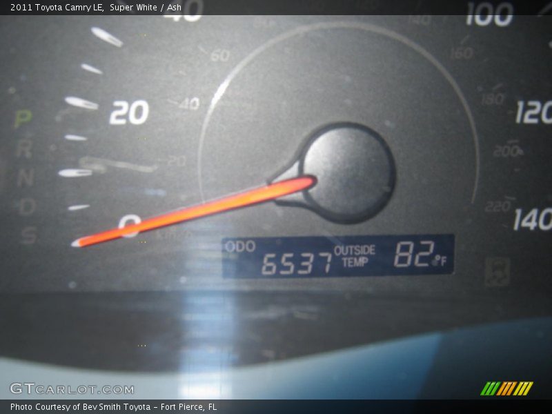 Super White / Ash 2011 Toyota Camry LE