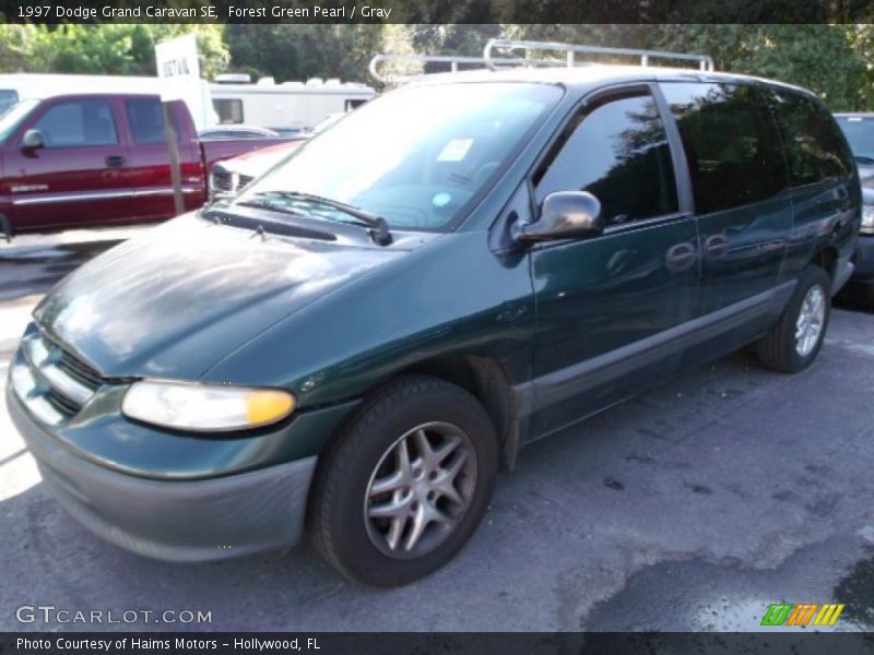 Forest Green Pearl / Gray 1997 Dodge Grand Caravan SE