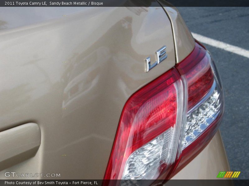 Sandy Beach Metallic / Bisque 2011 Toyota Camry LE
