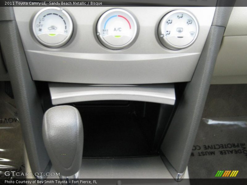 Sandy Beach Metallic / Bisque 2011 Toyota Camry LE