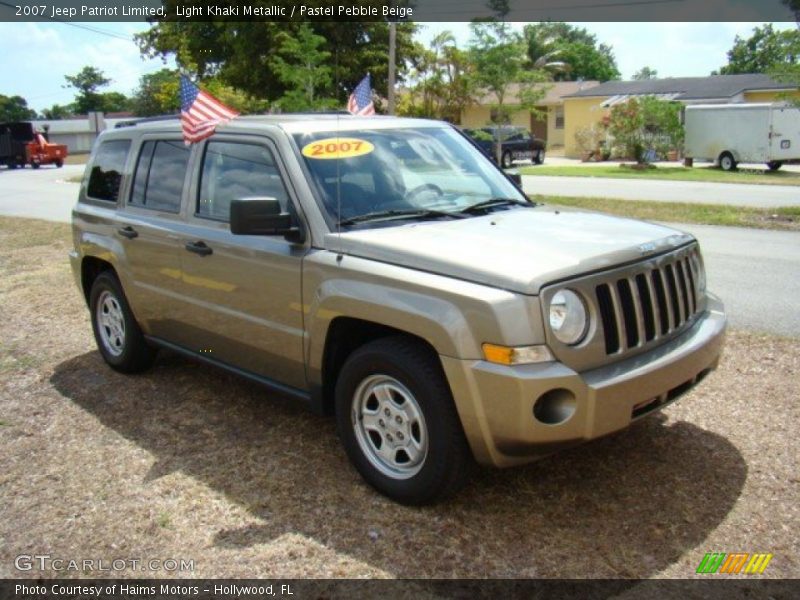 Light Khaki Metallic / Pastel Pebble Beige 2007 Jeep Patriot Limited