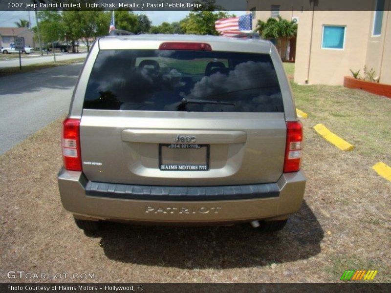 Light Khaki Metallic / Pastel Pebble Beige 2007 Jeep Patriot Limited