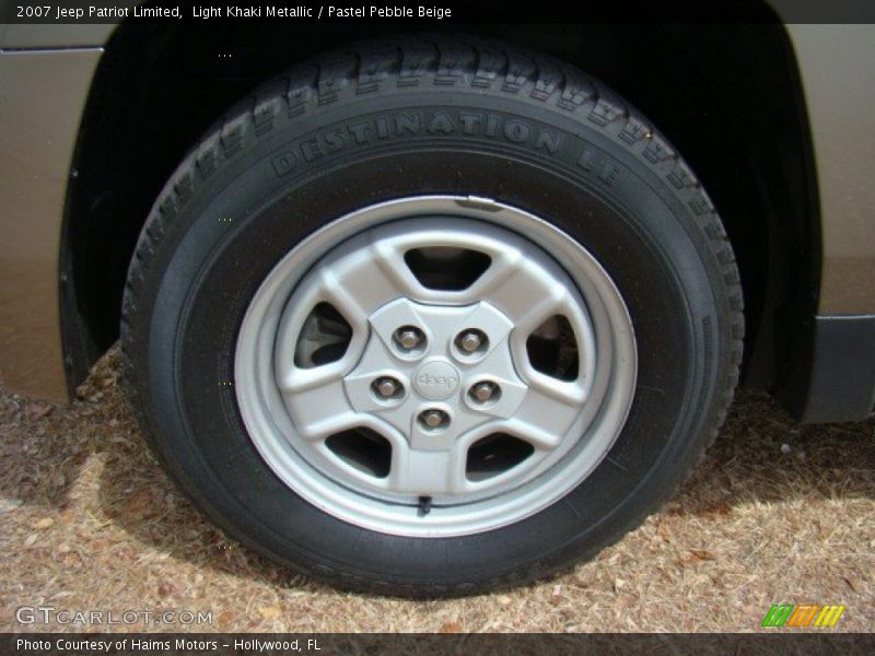Light Khaki Metallic / Pastel Pebble Beige 2007 Jeep Patriot Limited