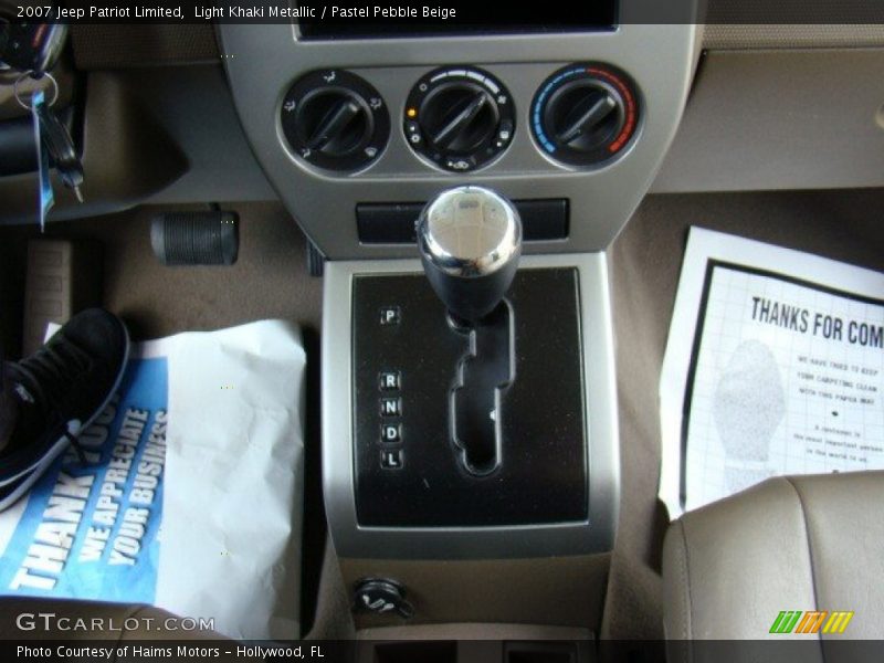 Light Khaki Metallic / Pastel Pebble Beige 2007 Jeep Patriot Limited