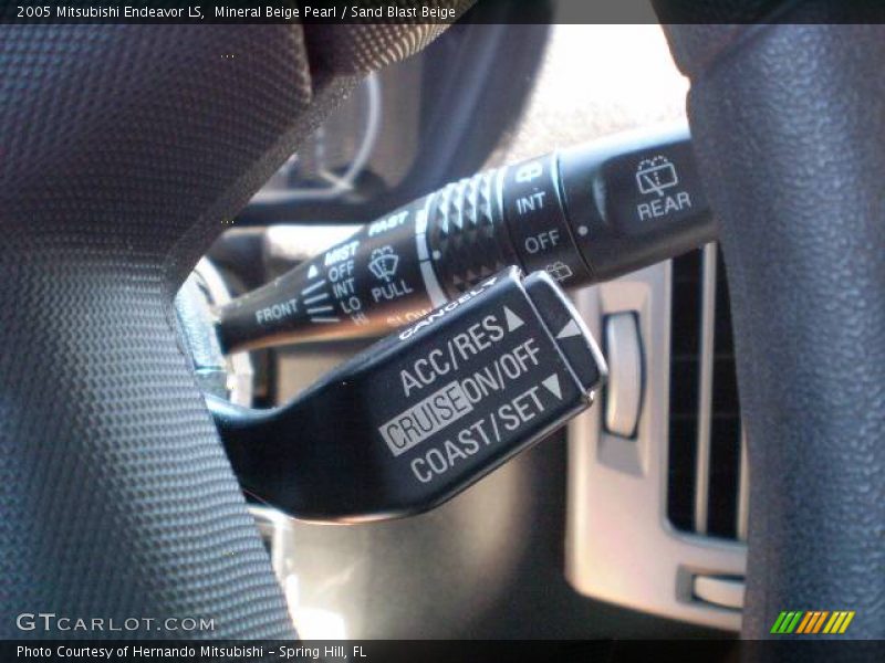 Mineral Beige Pearl / Sand Blast Beige 2005 Mitsubishi Endeavor LS