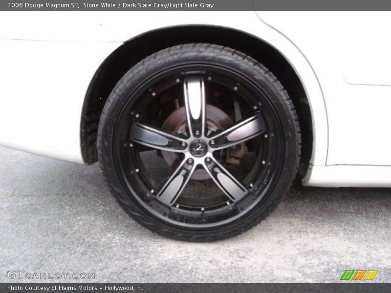 Custom Wheels of 2006 Magnum SE