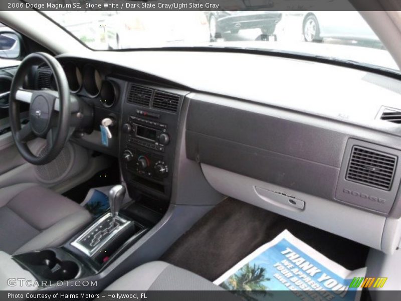 Stone White / Dark Slate Gray/Light Slate Gray 2006 Dodge Magnum SE