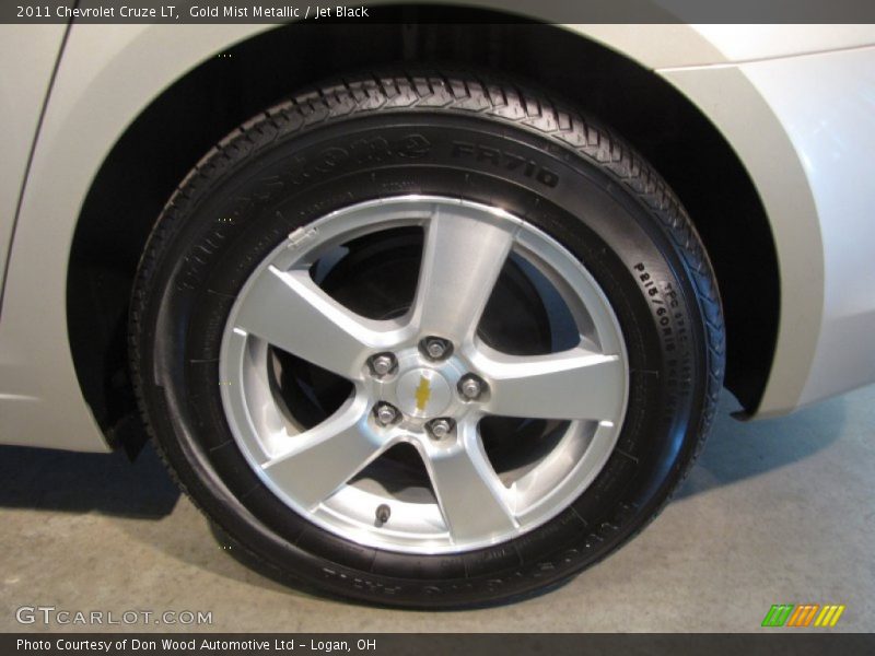 Gold Mist Metallic / Jet Black 2011 Chevrolet Cruze LT