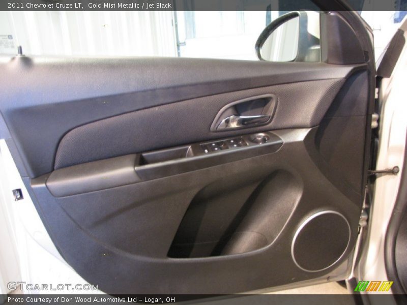 Gold Mist Metallic / Jet Black 2011 Chevrolet Cruze LT