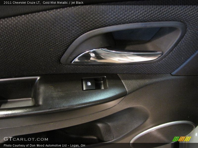 Gold Mist Metallic / Jet Black 2011 Chevrolet Cruze LT