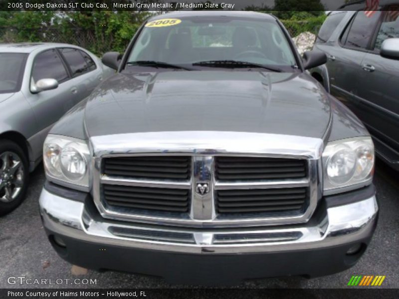 Mineral Gray Metallic / Medium Slate Gray 2005 Dodge Dakota SLT Club Cab