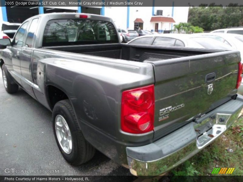 Mineral Gray Metallic / Medium Slate Gray 2005 Dodge Dakota SLT Club Cab