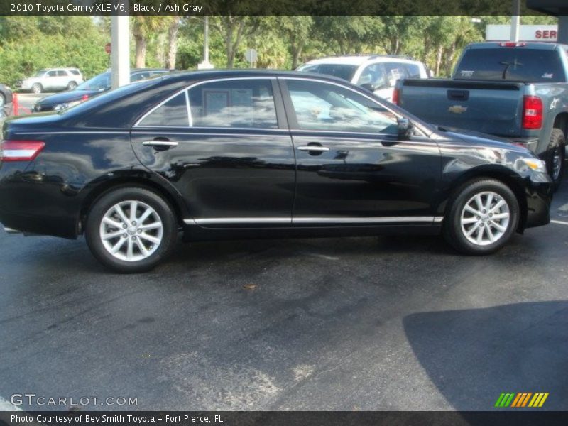 Black / Ash Gray 2010 Toyota Camry XLE V6