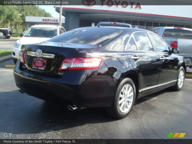 Black / Ash Gray 2010 Toyota Camry XLE V6