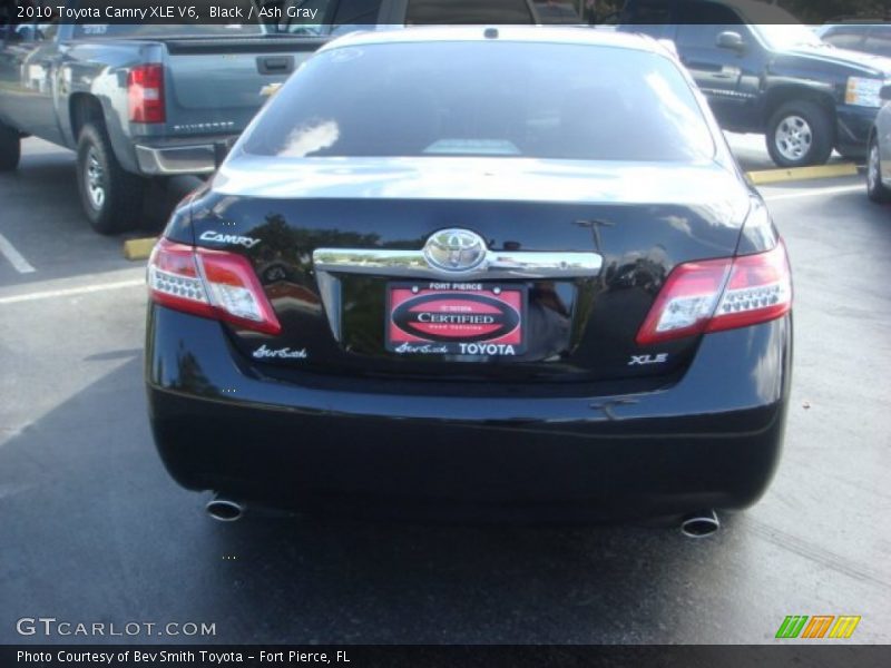 Black / Ash Gray 2010 Toyota Camry XLE V6