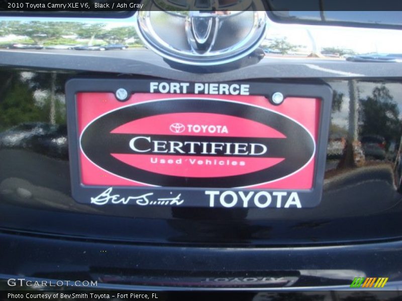 Black / Ash Gray 2010 Toyota Camry XLE V6