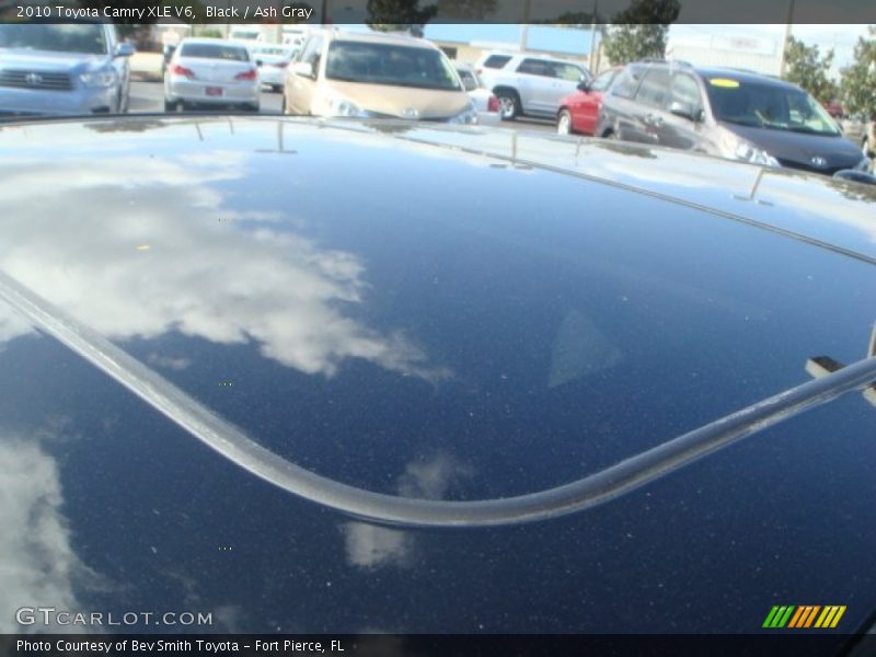 Black / Ash Gray 2010 Toyota Camry XLE V6