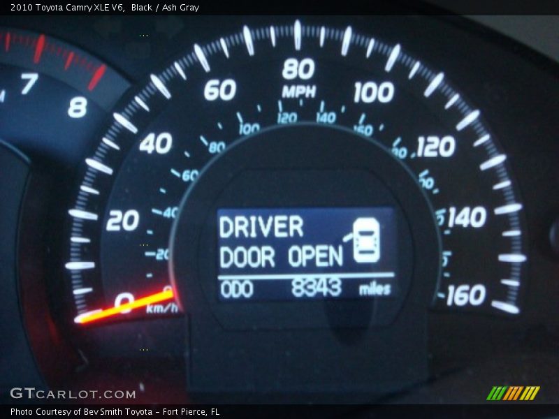 Black / Ash Gray 2010 Toyota Camry XLE V6