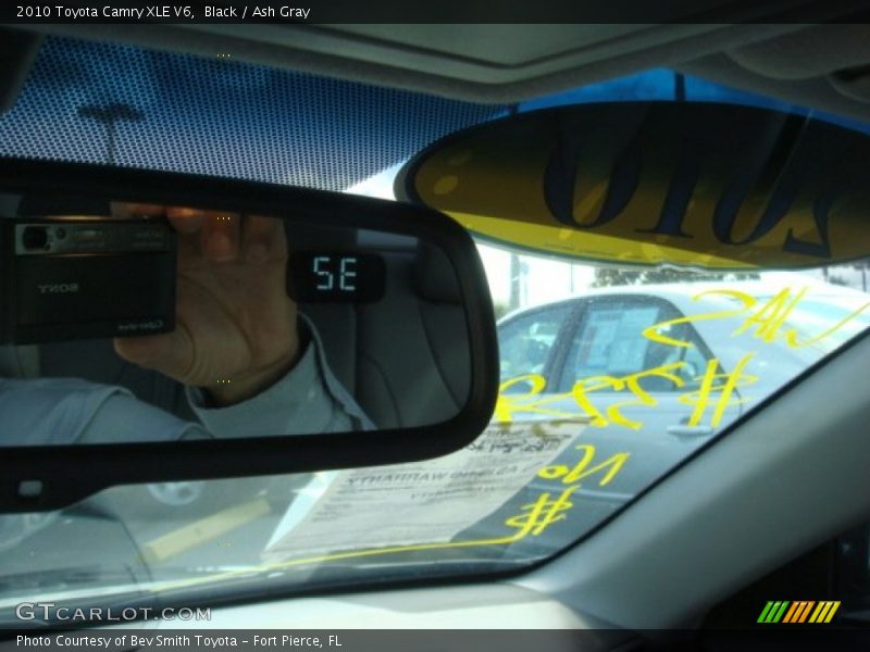 Black / Ash Gray 2010 Toyota Camry XLE V6