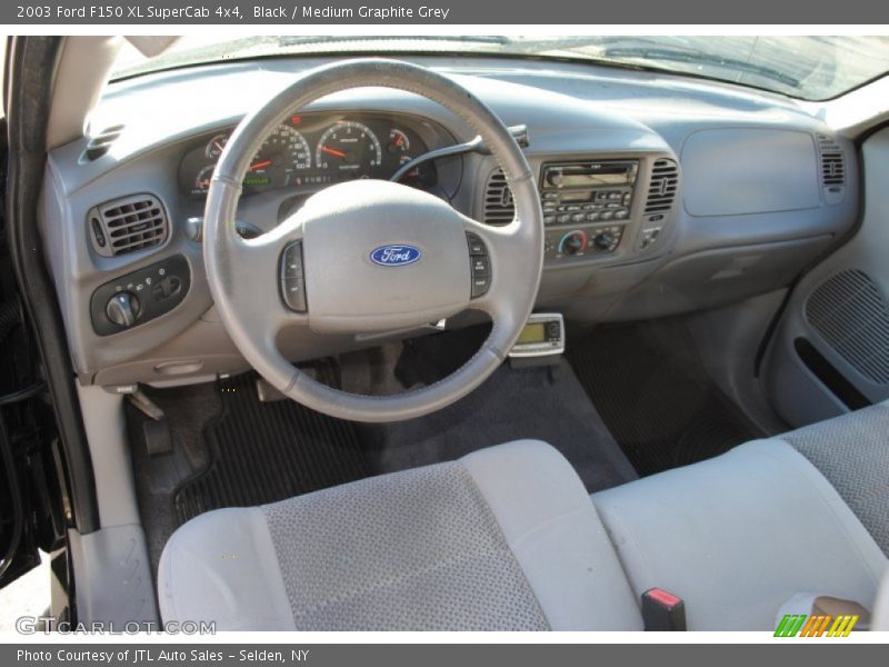 Dashboard of 2003 F150 XL SuperCab 4x4