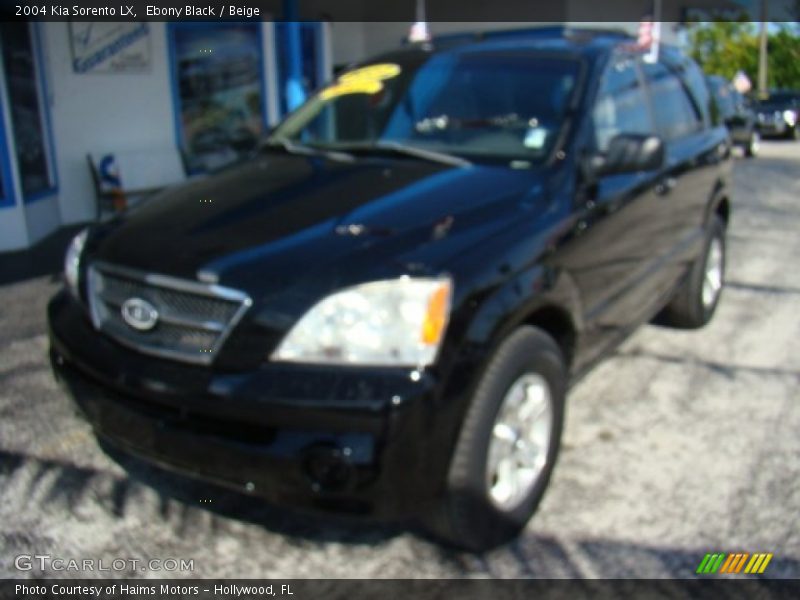Ebony Black / Beige 2004 Kia Sorento LX