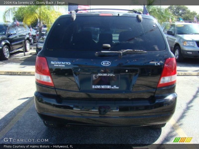Ebony Black / Beige 2004 Kia Sorento LX