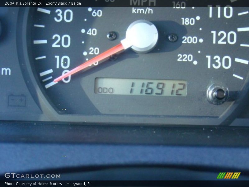 Ebony Black / Beige 2004 Kia Sorento LX