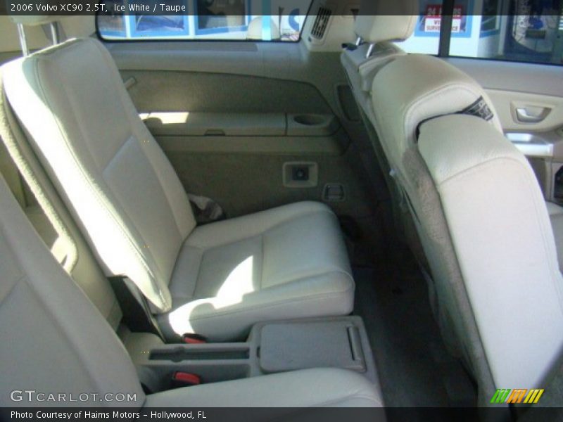 Ice White / Taupe 2006 Volvo XC90 2.5T