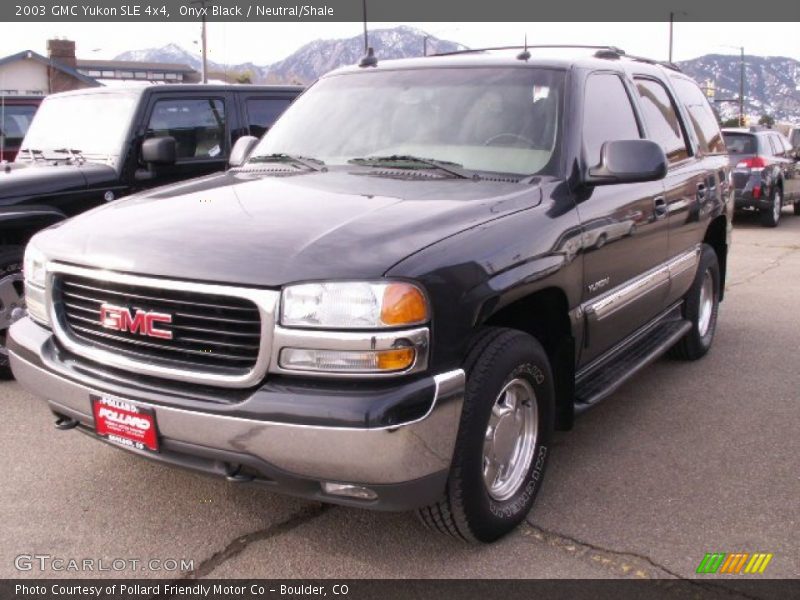 Onyx Black / Neutral/Shale 2003 GMC Yukon SLE 4x4