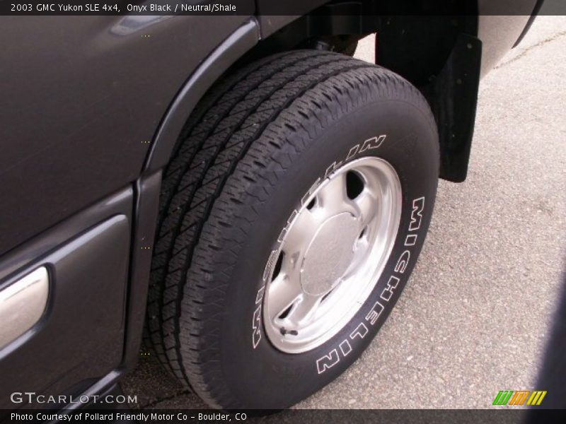 Onyx Black / Neutral/Shale 2003 GMC Yukon SLE 4x4