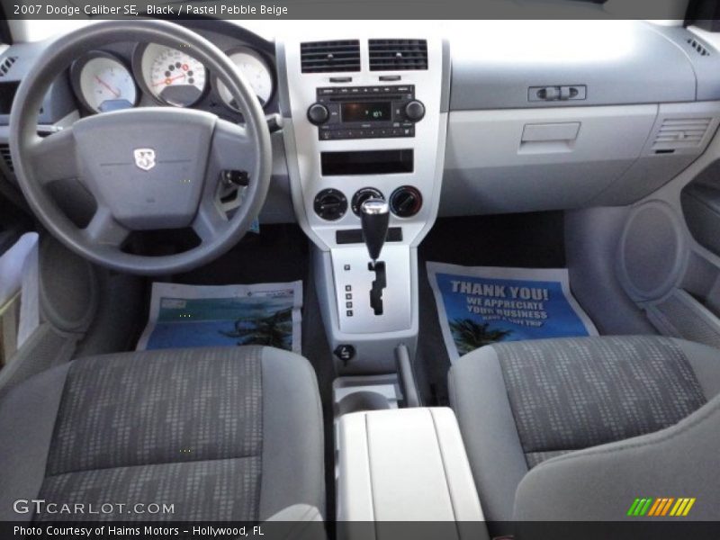 Black / Pastel Pebble Beige 2007 Dodge Caliber SE