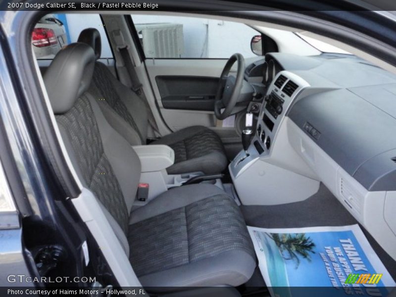 Black / Pastel Pebble Beige 2007 Dodge Caliber SE
