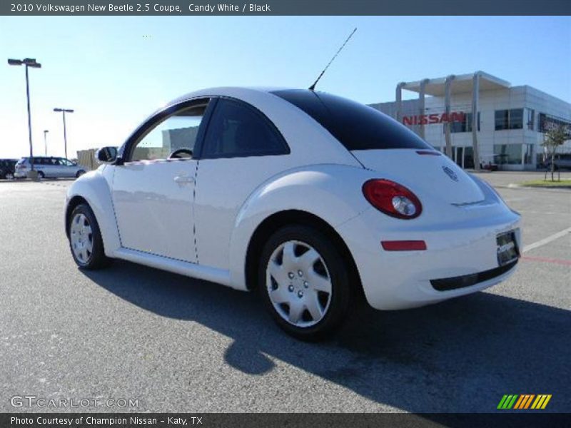 Candy White / Black 2010 Volkswagen New Beetle 2.5 Coupe