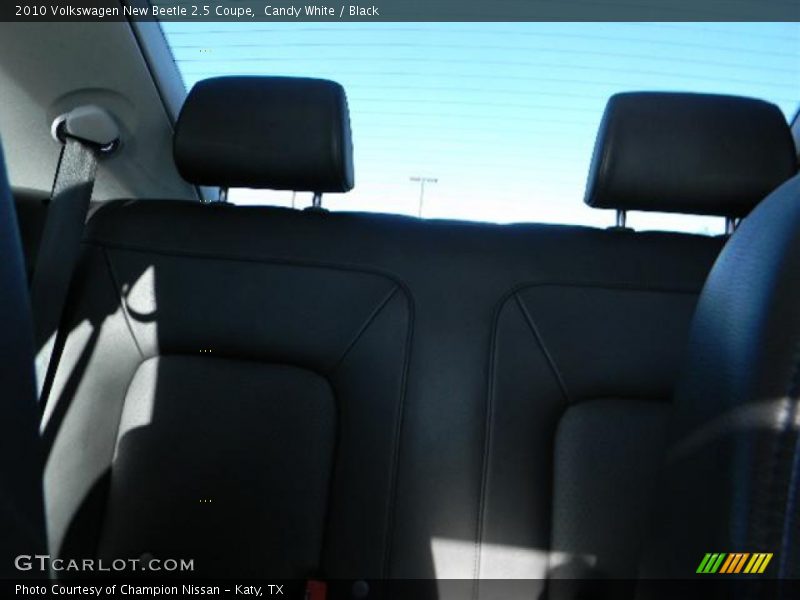 Candy White / Black 2010 Volkswagen New Beetle 2.5 Coupe