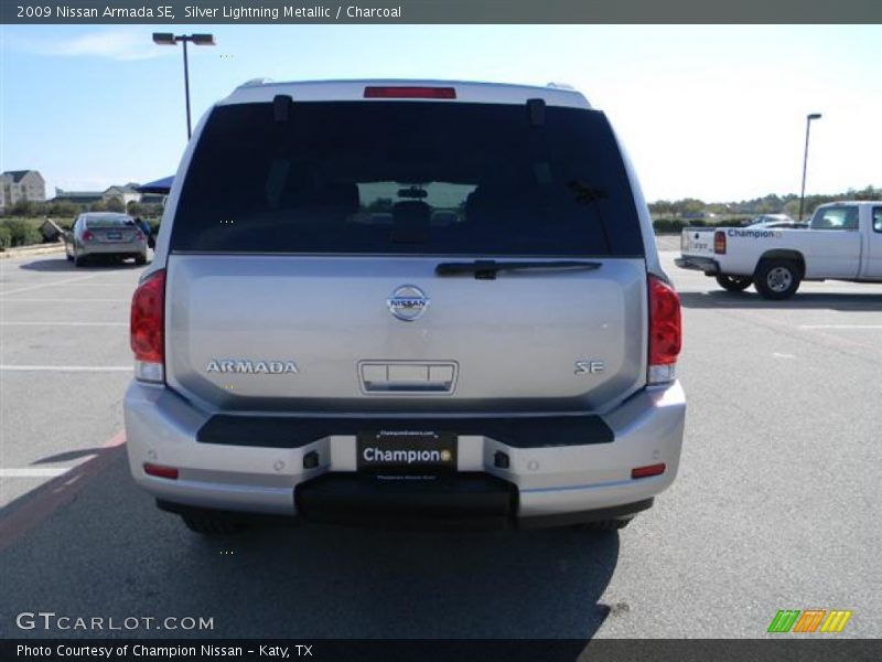 Silver Lightning Metallic / Charcoal 2009 Nissan Armada SE