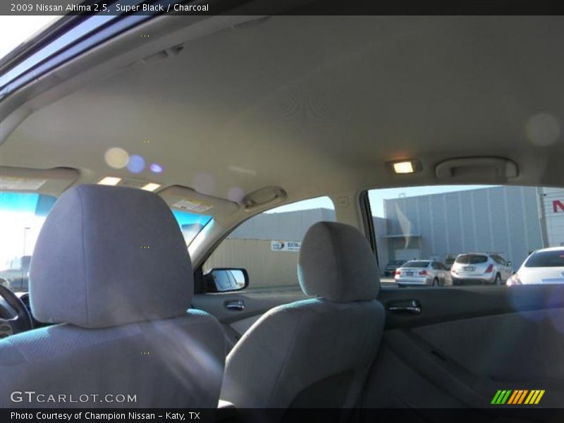 Super Black / Charcoal 2009 Nissan Altima 2.5
