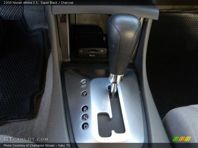 Super Black / Charcoal 2009 Nissan Altima 2.5