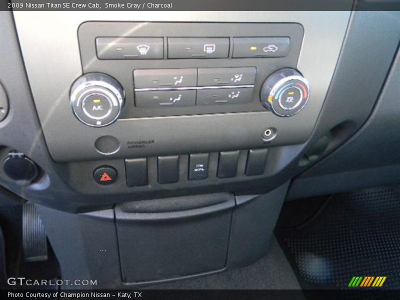 Smoke Gray / Charcoal 2009 Nissan Titan SE Crew Cab