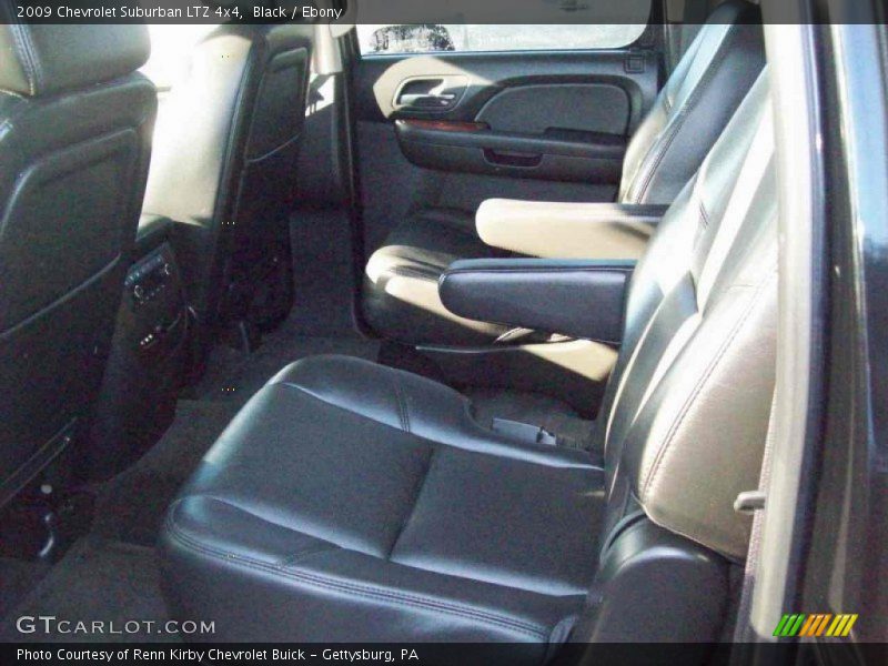 Black / Ebony 2009 Chevrolet Suburban LTZ 4x4