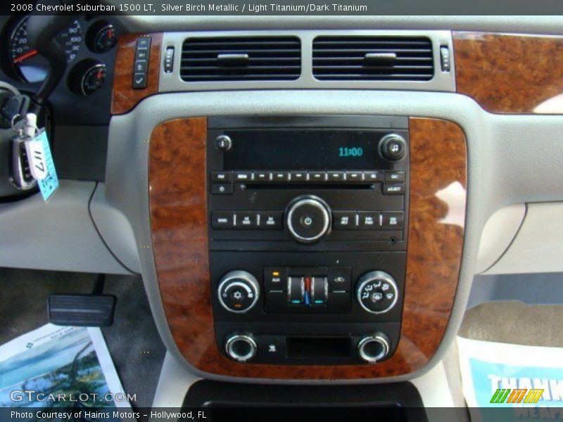 Silver Birch Metallic / Light Titanium/Dark Titanium 2008 Chevrolet Suburban 1500 LT