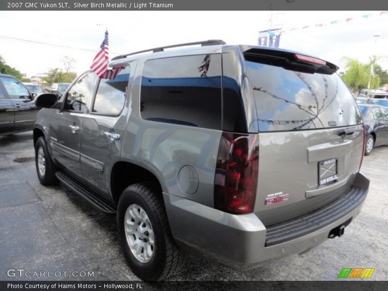 Silver Birch Metallic / Light Titanium 2007 GMC Yukon SLT