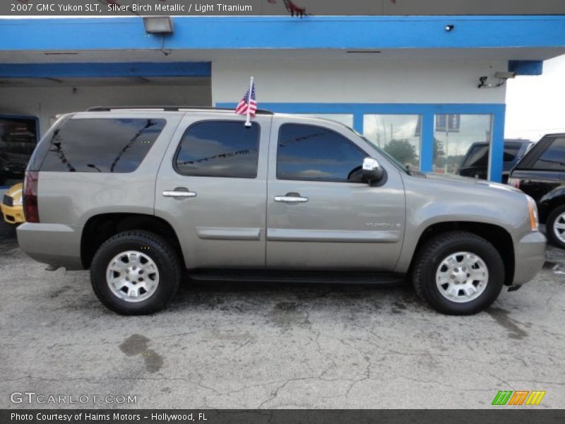 Silver Birch Metallic / Light Titanium 2007 GMC Yukon SLT