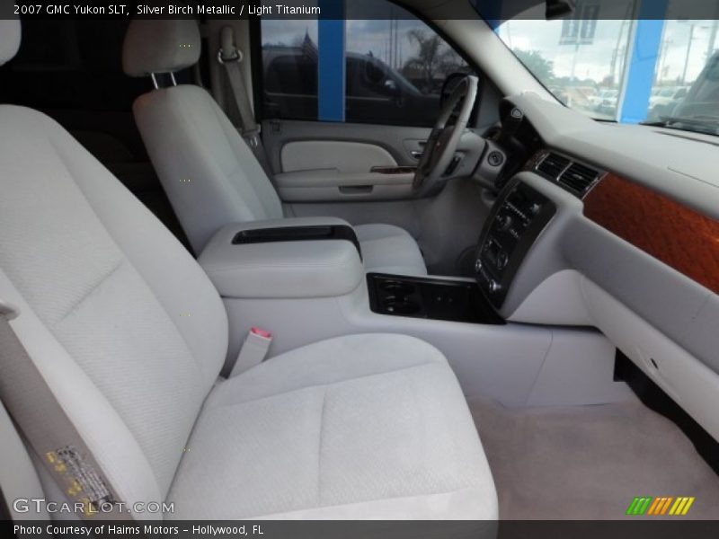 Silver Birch Metallic / Light Titanium 2007 GMC Yukon SLT
