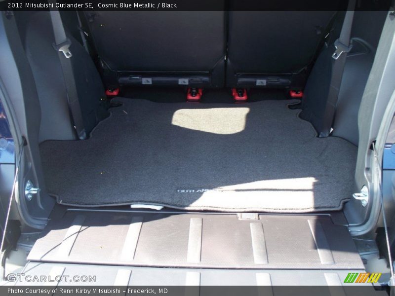 Cosmic Blue Metallic / Black 2012 Mitsubishi Outlander SE
