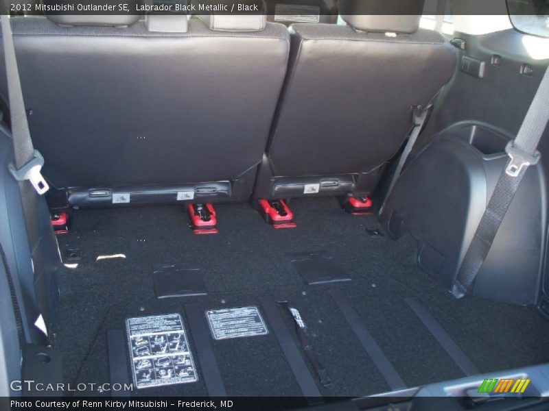 Labrador Black Metallic / Black 2012 Mitsubishi Outlander SE