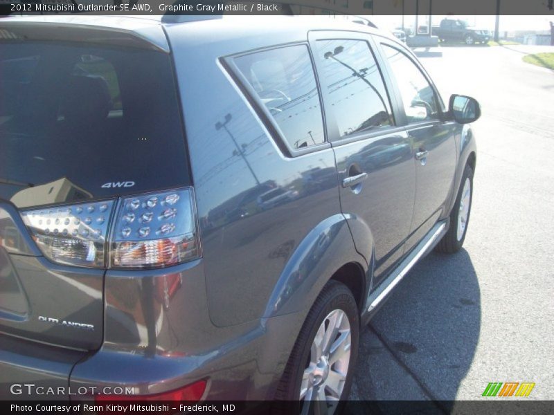 Graphite Gray Metallic / Black 2012 Mitsubishi Outlander SE AWD