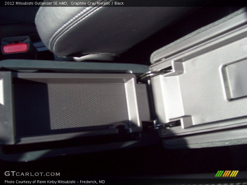 Graphite Gray Metallic / Black 2012 Mitsubishi Outlander SE AWD